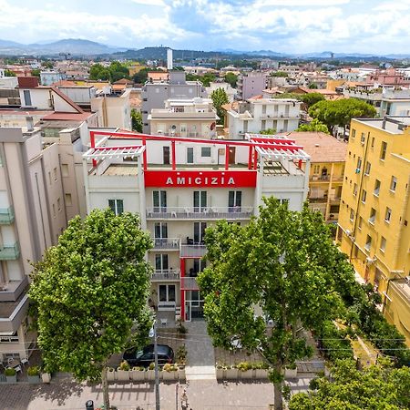 Hotel Amicizia Rimini Buitenkant foto