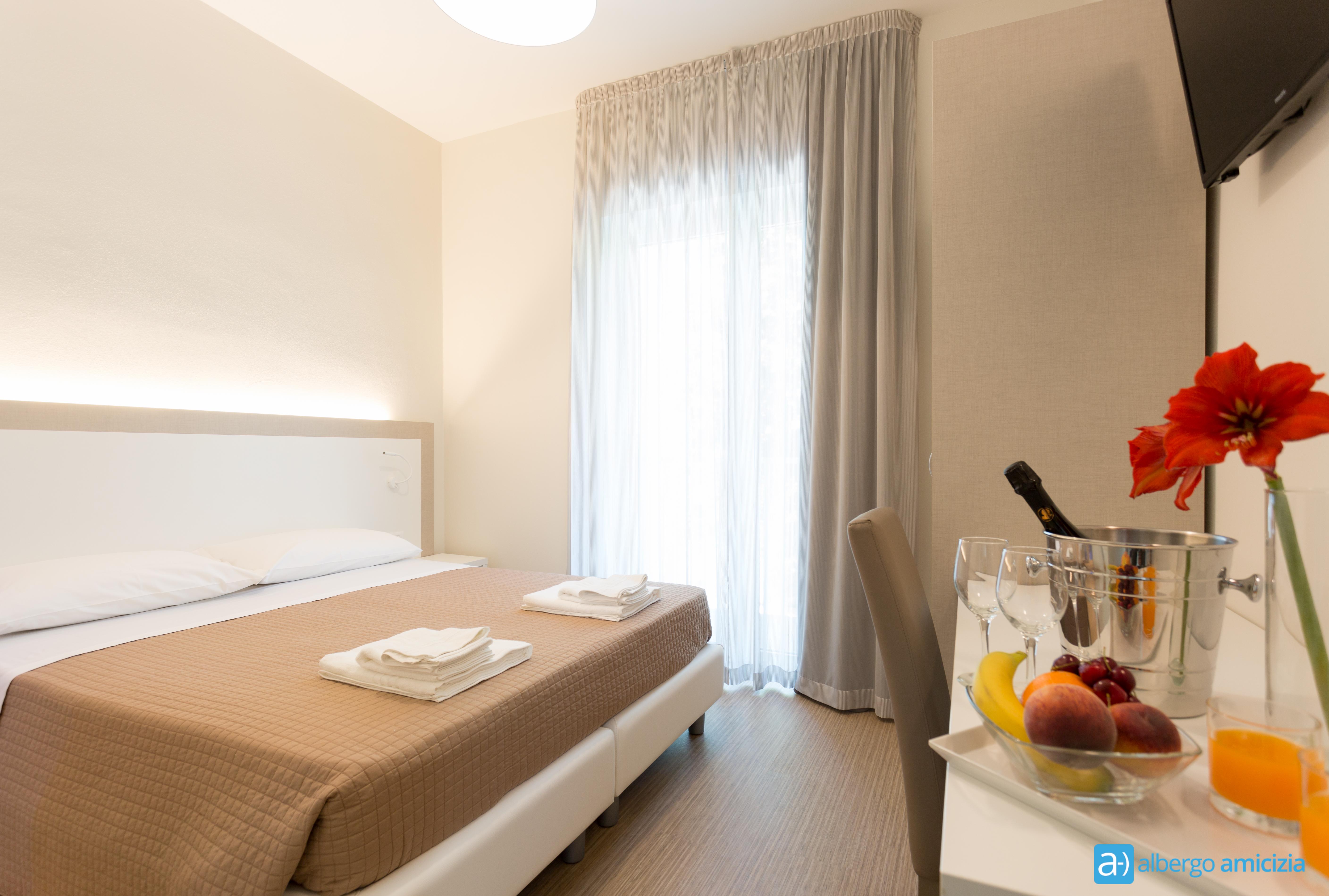 Hotel Amicizia Rimini Buitenkant foto