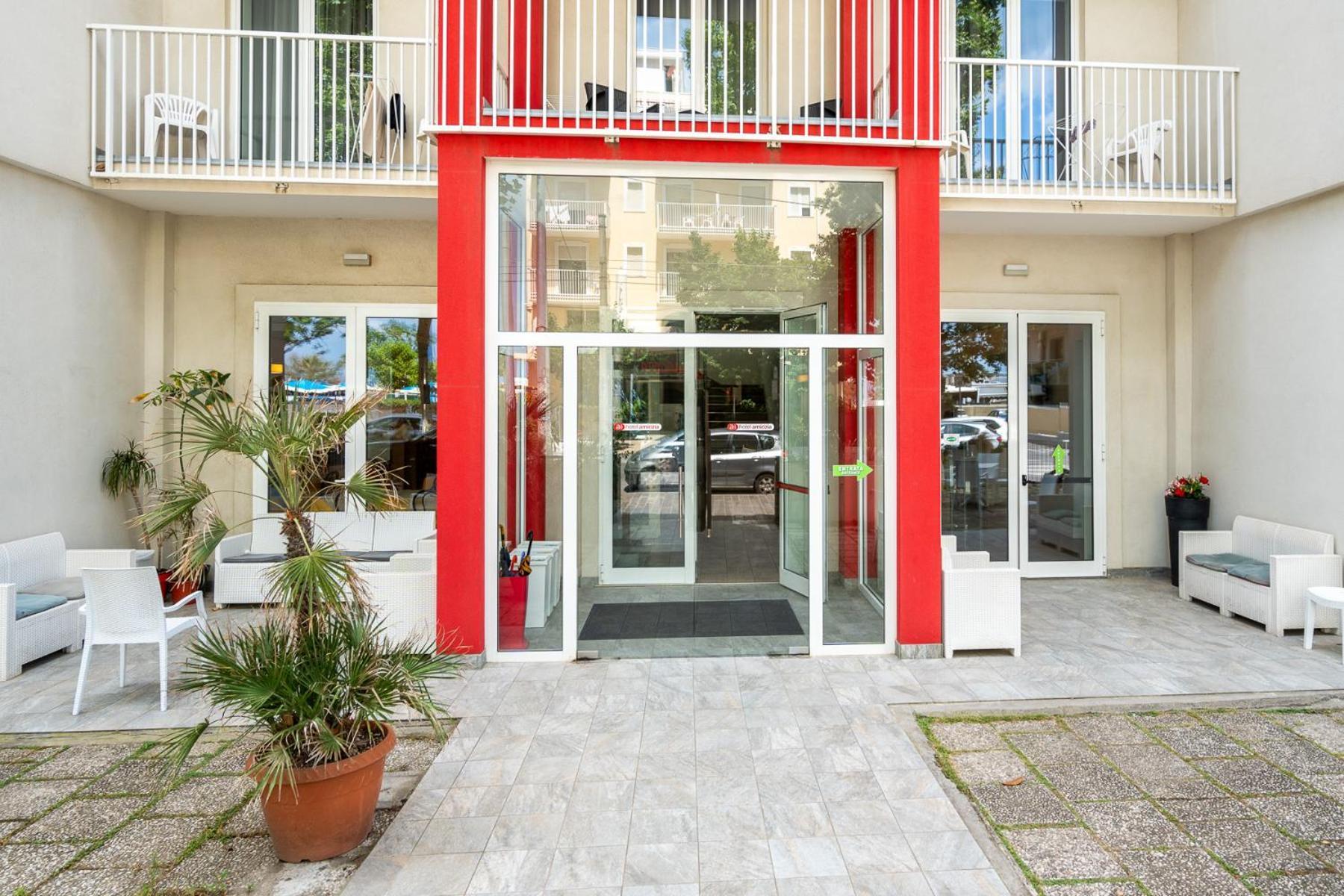 Hotel Amicizia Rimini Buitenkant foto